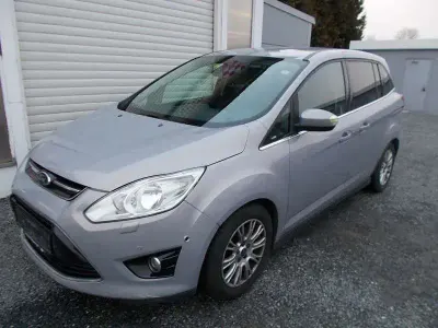 Używany Ford Grand C-Max Titanium 140 KM (102 kW) 2011 Srebrny Minivan