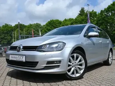 Używany VW Golf VII Highline 125 KM (91 kW) 2014 Srebrny Kombi
