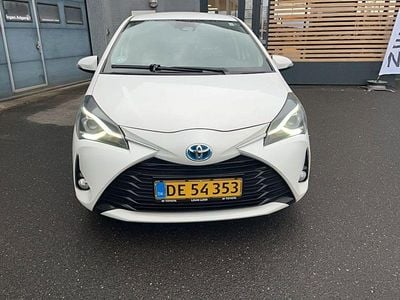Gebraucht Toyota Yaris Hybrid Team 73 PS (53 kW) 2020 Grau Limousine