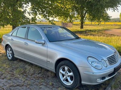 Mercedes E240