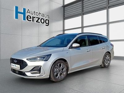 Gebraucht Ford Focus ST-Line X 155 PS (114 kW) 2024 Silber Limousine
