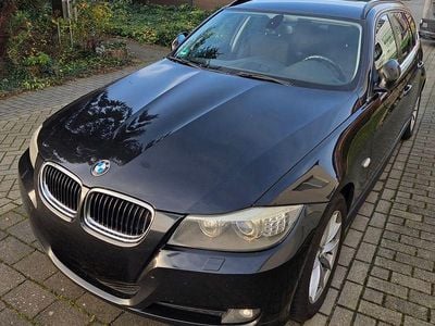 Schwarz Gebraucht 2010 BMW 320 Kombi | 4.400 € (Guter Preis)