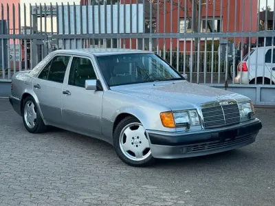 Gebraucht Mercedes E500 320 PS (235 kW) 1993 Silber Limousine