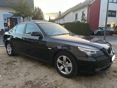 BMW 523