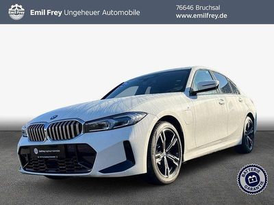 Alpinweiß uni Neu 2025 BMW 330e Sport Line Limousine | 62.390 € (Guter Preis)