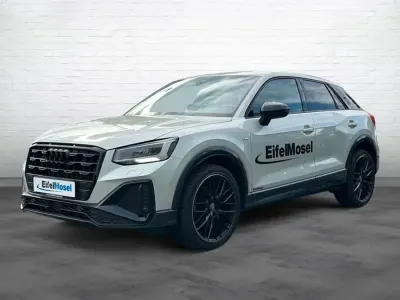 Gebraucht Audi Q2 S-Line 150 PS (110 kW) 2024 Silber SUV