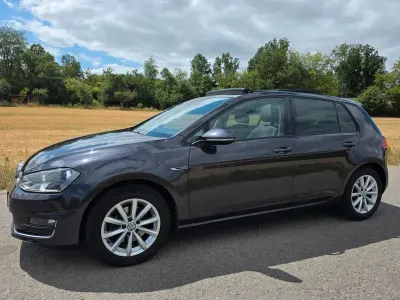 Gebraucht VW Golf VII LOUNGE 125 PS (91 kW) 2015 Grau Limousine