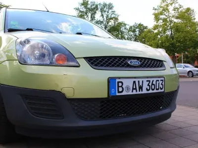 Gebraucht Ford Fiesta 60 PS (44 kW) 2006 Grün Kleinwagen