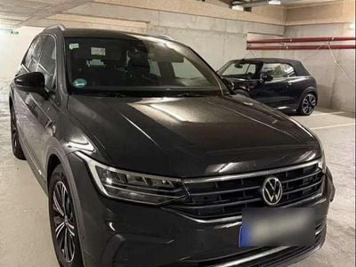 Gebraucht VW Tiguan Active 150 PS (110 kW) 2021 SUV