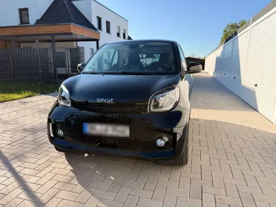 Gebraucht Smart ForTwo Coupé 60 kW (82 PS) 2023 Schwarz Coupé