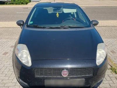 Gebraucht Fiat Punto 69 PS (50 kW) 2013 Schwarz Kleinwagen
