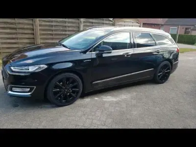 Używany Ford Mondeo Vignale 210 KM (154 kW) 2016 Czarny Kombi