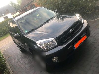Grau Gebraucht 2005 Toyota RAV4 SUV | 6.500 €