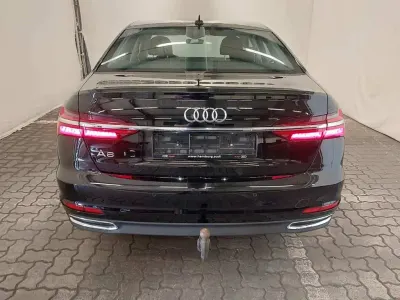 Gebraucht Audi A6 Ambiente 163 PS (119 kW) 2023 Schwarz Limousine