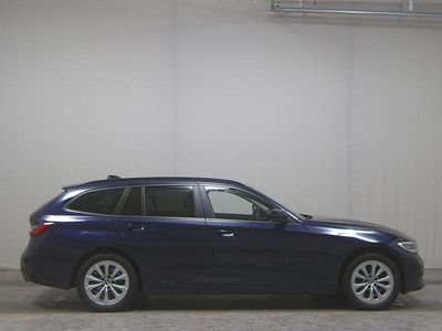 Gebraucht BMW 320 Sport Line 190 PS (139 kW) 2021 Blau Kombi