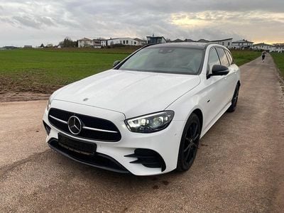 Gebraucht Mercedes E300 265 PS (194 kW) 2024 Weiß Kombi