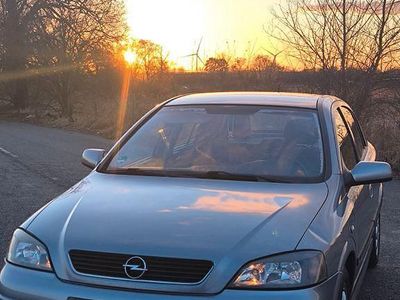 Gebraucht Opel Astra 84 PS (61 kW) 2004 Silber Limousine