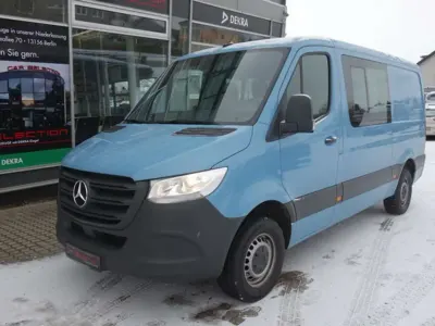 Używany Mercedes Sprinter 190 KM (139 kW) 2022 Niebieski Van