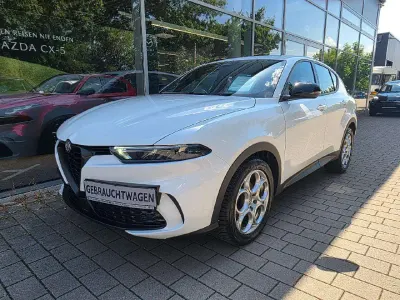 Gebraucht Alfa Romeo Tonale Sprint 131 PS (96 kW) 2023 Weiß uni SUV