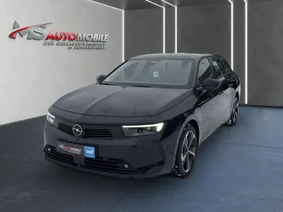 Gebraucht Opel Astra Enjoy 131 PS (96 kW) 2023 Schwarz Kleinwagen