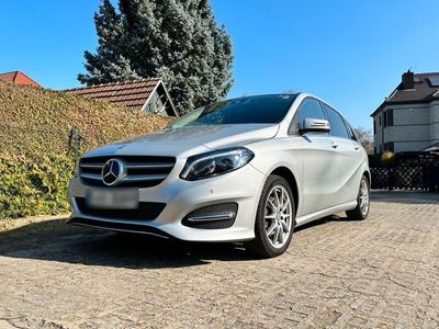 gebraucht Mercedes B200 Schekheftgepflegt