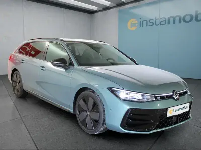 Gebraucht VW Passat 193 PS (141 kW) 2025 Grün Kombi