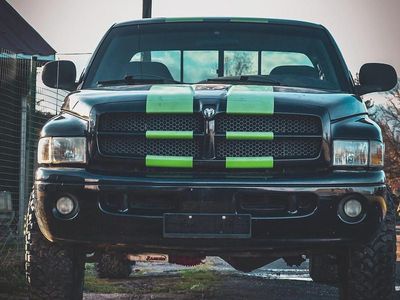 Schwarz Gebraucht 2000 Dodge Magnum Abholung | 3.900 €