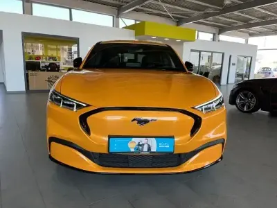 Gebraucht Ford Mustang Mach-E 197 kW (269 PS) 2022 Orange SUV