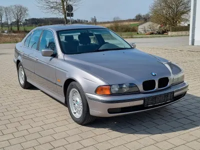 Gebraucht BMW 520 150 PS (110 kW) 1997 Silber Limousine