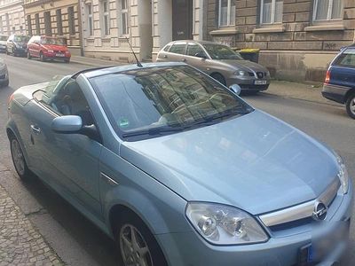 Second-hand Opel Tigra 90 CP (66 kW) 2007 Cabrio