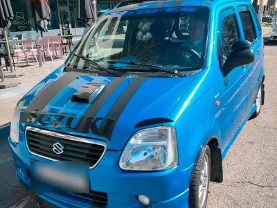 Używany Suzuki Swift 70 KM (51 kW) 2003 Niebieski Sedan/Limuzyna