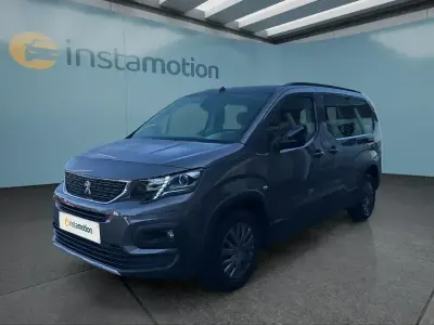 Gebraucht Peugeot Rifter 110 PS (80 kW) 2024 Grau Van / Kleinbus