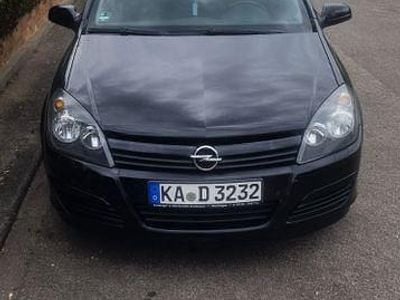 Gebraucht Opel Astra 105 PS (77 kW) 2005 Schwarz Limousine