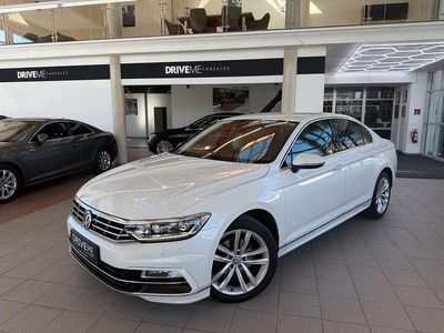 Second-hand VW Passat R-line 190 CP (139 kW) 2015 Alb Berlinǎ