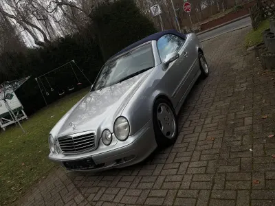 Używany Mercedes CLK230 197 KM (144 kW) 2000 Srebrny Kabriolet