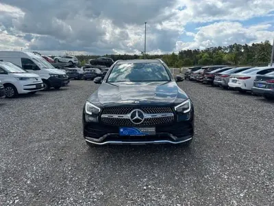 Gebraucht Mercedes GLC300 258 PS (189 kW) 2019 Schwarzkeine angabe SUV