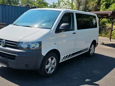 Gebraucht VW Multivan 102 PS (75 kW) 2013 Weiß Van / Kleinbus