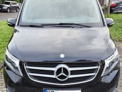 Mercedes V220