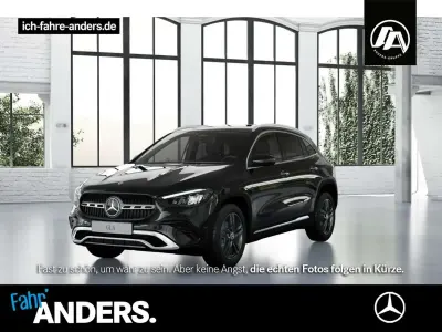 Gebraucht Mercedes GLA200 Progressive 163 PS (119 kW) 2024 Schwarz SUV