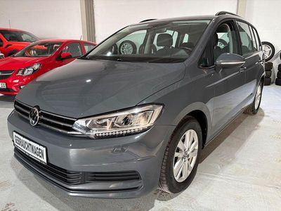 Grau Gebraucht 2020 VW Touran Comfortline Van / Kleinbus | 18.900 € (Guter Preis)
