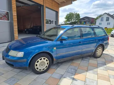 Używany VW Passat 101 KM (74 kW) 1999 Niebieski Kombi