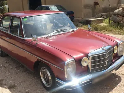 Gebraucht Mercedes W115 1969 Rot Limousine