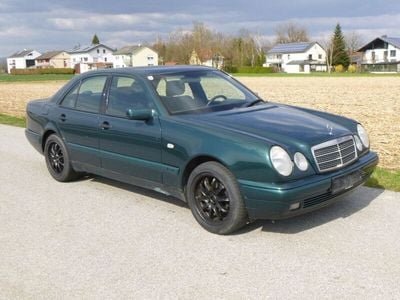 Mercedes E220