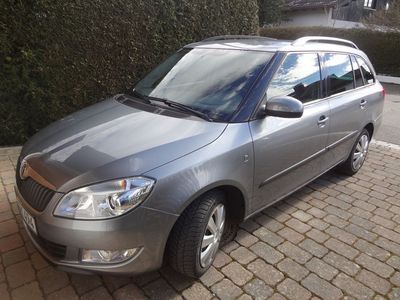 Gebraucht Skoda Fabia Elegance 117 PS (86 kW) 2012 Grau metallic Kleinwagen