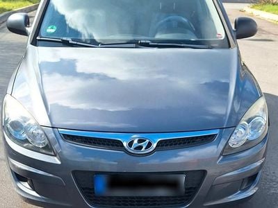 Gebraucht Hyundai i30 109 PS (80 kW) 2010 Grau Kleinwagen