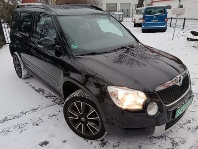 Gebraucht Skoda Yeti Adventure 105 PS (77 kW) 2014 Schwarz SUV