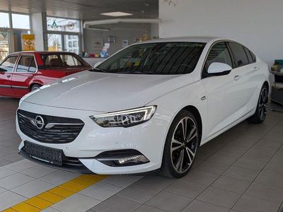 Gebraucht Opel Insignia Dynamic 170 PS (125 kW) 2017 Weiß Limousine