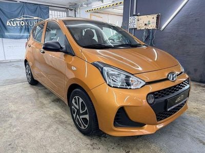 Orange Gebraucht 2017 Hyundai i10 Classic Kleinwagen | 9.999 € (Fairer Preis)