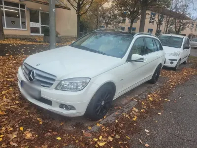 Gebraucht Mercedes C200 Avantgarde 136 PS (100 kW) 2010 Weiß Kombi