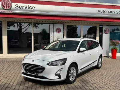 Gebraucht Ford Focus Cool & Connect 120 PS (88 kW) 2020 Weiß Limousine
